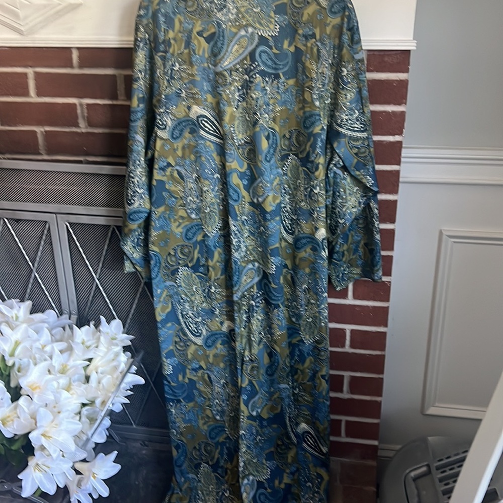 Collections ETC Paisley Robe - Picture 6 of 6